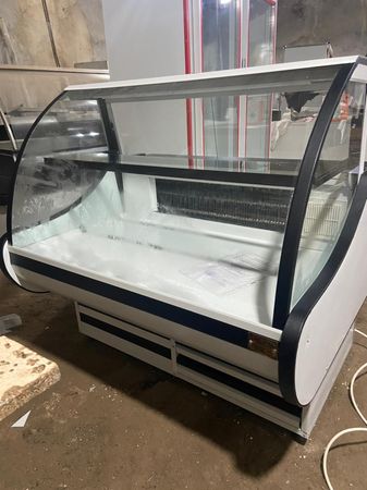 Qastronom vitrin – Bakı – ucuztap.az