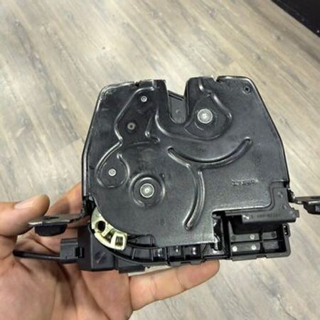 BMW F10, F15, F01 baqaj kilidi – Ehtiyat hissələri – ucuztap.az