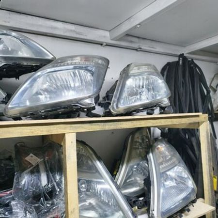 Toyota Prius farası – Ehtiyat hissələri – ucuztap.az