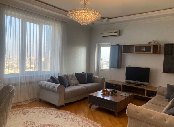 3 Otaqlı mənzil, 111 m², Mir Cəlal küç., Bakı – Bakı – ucuztap.az