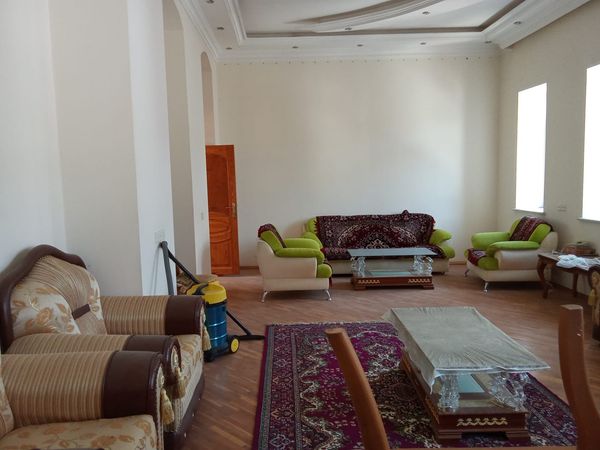 3 Otaqlı mənzil, 120 m², Səbail rayonu, Sahil metrosuna yaxın Nizami küçəsində (Tarqovu) yerləşən, Bakı –… – ucuztap.az