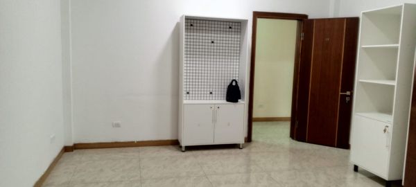 Ofis icarəyə verilir, 130 m², Bakı ş. Nərimanov r.Ə.Rəcəbli k. – Bakı – ucuztap.az