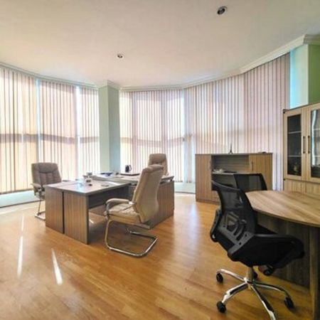 Ofis icarəyə verilir, Ə.Rəcəbli küç. – İcarəyə verilir – ucuztap.az