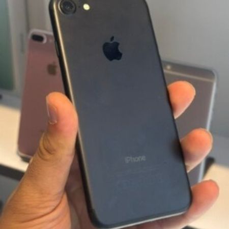 Apple iPhone 7 Jet Black 32GB – Telefonlar – ucuztap.az