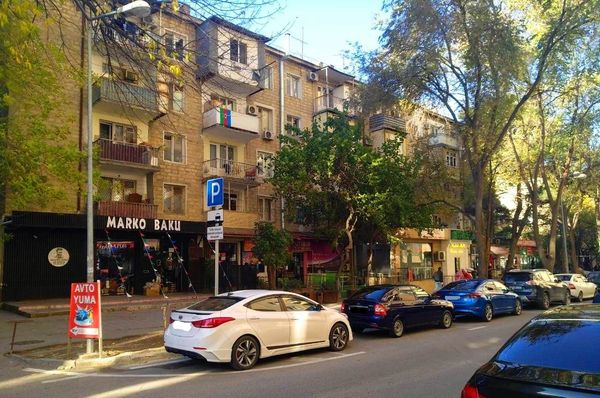 3 Otaqlı mənzil, 60 m², M.Seyidov küçəsində, İlahiyyət məscidi yanında., Bakı – Mənzillər – ucuztap.az