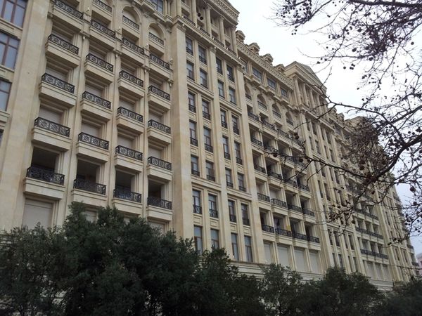 4 Otaqlı mənzil kirayə verilir, 165 m², Şamil Əzizbeyov küç. - 33, Bakı – Bakı – ucuztap.az