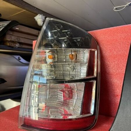 Toyota Prius 20 stop işığı – Ehtiyat hissələri – ucuztap.az