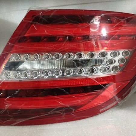 Mercedes W204 arxa stop işığı – Ehtiyat hissələri – ucuztap.az