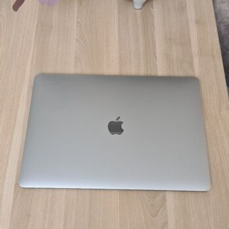 Apple Macbook Pro i9 2019 – Noutbuklar və Netbuklar – ucuztap.az