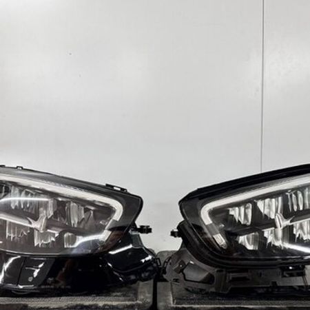 Mercedes-Benz W213 Restaylinq faraları – Ehtiyat hissələri – ucuztap.az