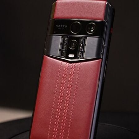 Vertu Agent Q Red Wine 1TB 2026 – Telefonlar – ucuztap.az