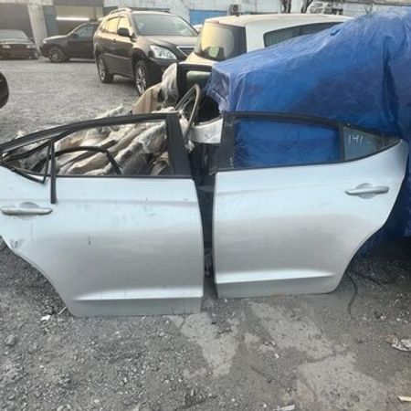Hyundai Elantra 2016 / 2019 qapıları – Bakı – ucuztap.az