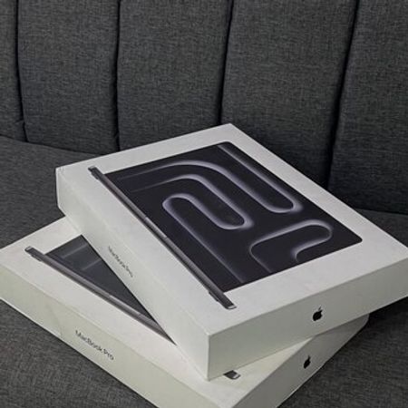 Apple Macbook M5 Pro 32/1 TB – Bakı – ucuztap.az
