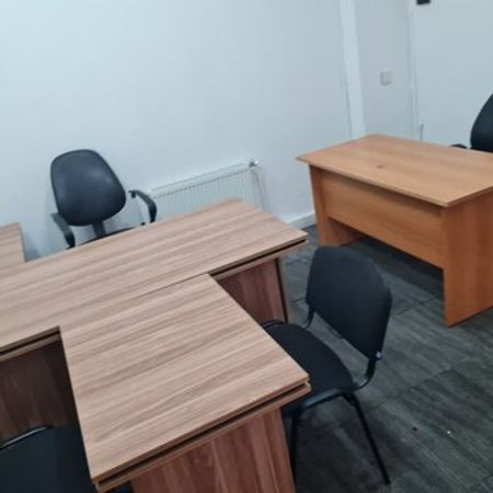Ofis icarəyə verilir, Məmməd Araz küç. 43 – Bakı – ucuztap.az