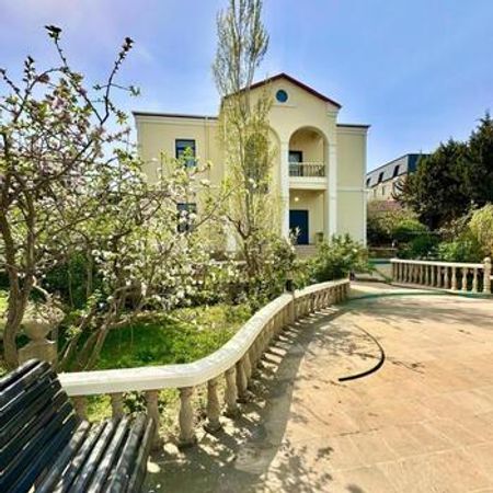 Villa kirayə verilir, Badamdar qəs. – Villalar, bağ evləri – ucuztap.az