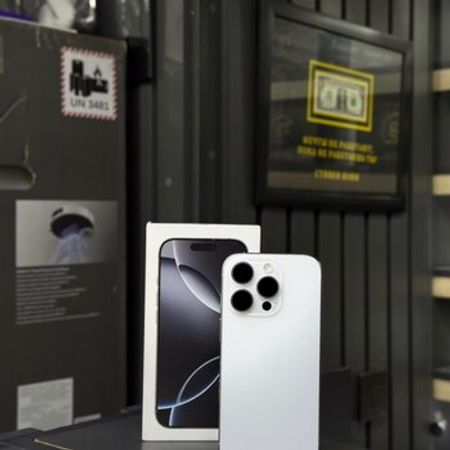 Apple iPhone 16 Pro White Titanium 256GB/8GB – Bakı – ucuztap.az