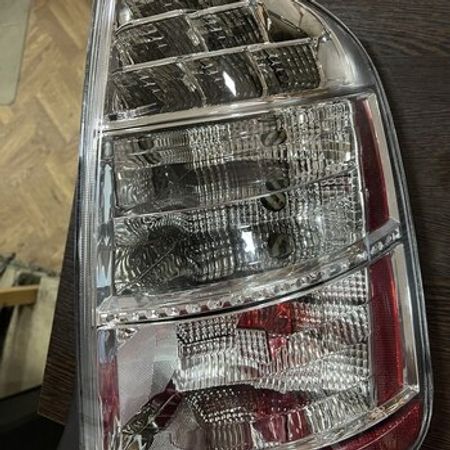 Toyota Prius stop işığı – Bakı – ucuztap.az