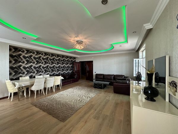 4 Otaqlı mənzil, 300 m², Azadlıq prospekti 185, Bakı – Bakı – ucuztap.az