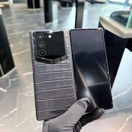 Vertu Alpha Fold Black Alligator 1 TB 2026 – Bakı – ucuztap.az