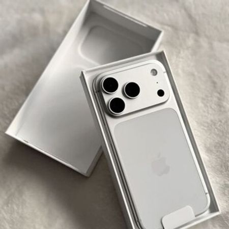 Apple iPhone 17 Pro Max Silver 256GB/12GB – Bakı – ucuztap.az