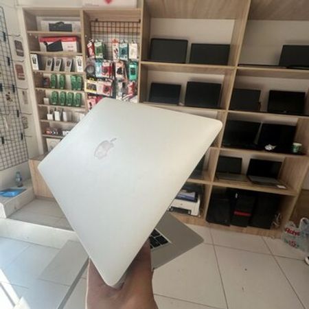 Macbook Air 2017 – Noutbuklar və Netbuklar – ucuztap.az