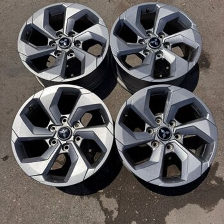 Mitsubishi Pajero diski R18 – Ehtiyat hissələri – ucuztap.az