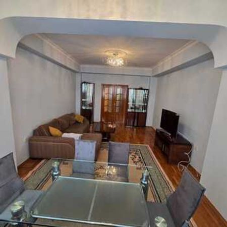 3-Otaqlı mənzil kirayə verilir, 8 Noyabr m., 125 m² – Bakı – ucuztap.az
