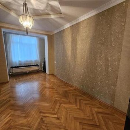 3-Otaqlı mənzil kirayə verilir, E.Akademiyası m., 87 m² – Bakı – ucuztap.az