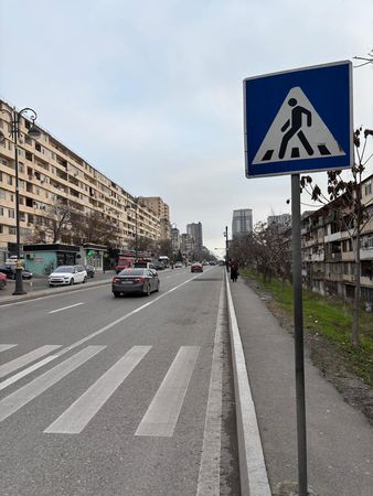 4 Otaqlı mənzil, 110 m², Həzi Aslanov Gəncə Pr Yol qırağı, Bakı – Bakı – ucuztap.az