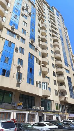 4 Otaqlı mənzil, 180 m², Təbriz küç., Bakı – Bakı – ucuztap.az