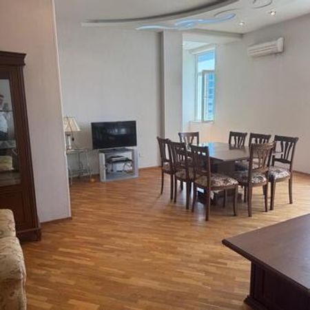 2-Otaqlı yeni tikili kirayə verilir, 28 May m., 90 m² – Yeni tikili – ucuztap.az
