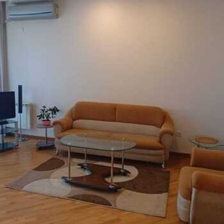 2-Otaqlı yeni tikili kirayə verilir, Nizami m., 90 m² – Yeni tikili – ucuztap.az