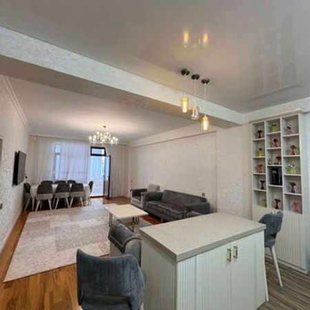 3-Otaqlı yeni tikili, 1-ci mkr., 130 m² – Yeni tikili – ucuztap.az