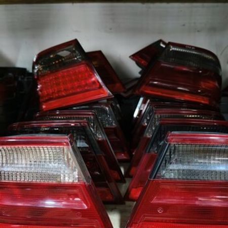 Mercedes W202, W210, W211, W203 stop faraları – Ehtiyat hissələri – ucuztap.az
