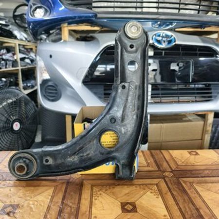 Toyota Aqua, Fielder asqı qolu – Ehtiyat hissələri – ucuztap.az