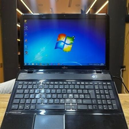 Noutbuk Fujitsu-Siemens i3 – Bakı – ucuztap.az