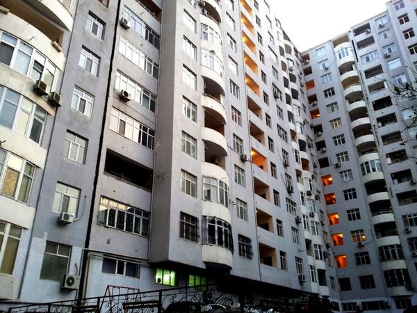 3 Otaqlı mənzil kirayə verilir, 140 m², Məhəmməd Naxçıvani küç. - 34, Bakı – Bakı – ucuztap.az