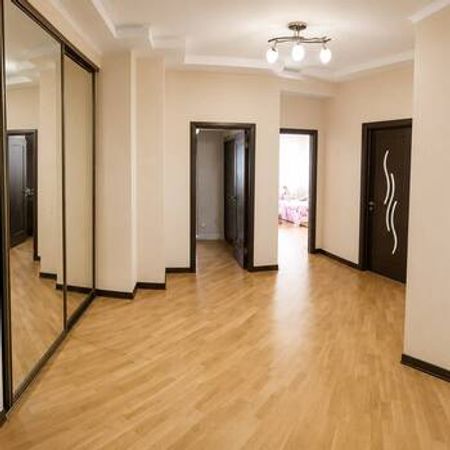 4-Otaqlı yeni tikili, Səməd Vurğun küç., 170 m² – Bakı – ucuztap.az