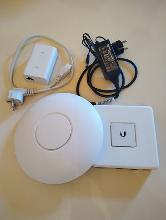 Unifi Security Gateway + UAP-Ac-Pro + adapters Unifi Security Gateway – Bakı – ucuztap.az