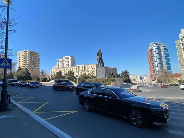 2 Otaqlı mənzil kirayə verilir, 65 m², Elmlər Akademiyası metrosu, Nərimanov heykəlinin və 20 nömrəli məkt… – ucuztap.az