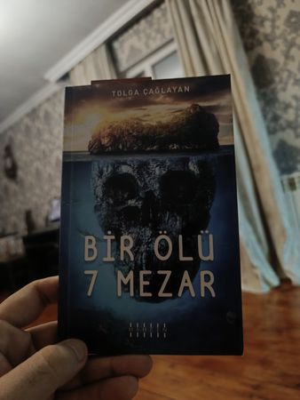 Bir Ölü 7 Mezar Tolga Çağlayan – Bakı – ucuztap.az