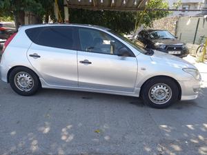 Hyundai i30 2010, 1400 Benzin, 400 000 km