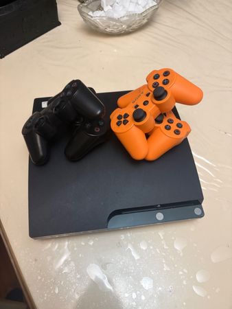 Playstation 3 Slim Satılırr – Bakı – ucuztap.az