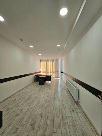 Ofis icarəyə verilir, 35 m², Xətai rayon,Ağ ş. qəs. Babək prospekti, Bakı – Bakı – ucuztap.az