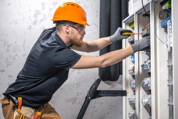 Elektrik işləri - mənzil, ev və ofis – Bakı – ucuztap.az