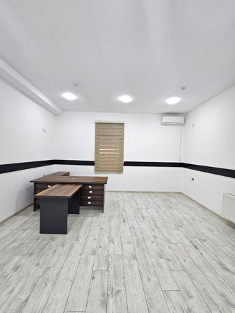 Ofis icarəyə verilir, 26 m², Xətai rayon,Babək prospektində, Bakı – Bakı – ucuztap.az