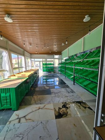 Mağaza icarəyə verilir, 100 m², Suraxanı rayon,Qaraçuxur qəs., Bakı – Bakı – ucuztap.az