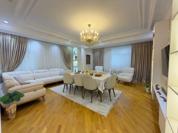 3 Otaqlı mənzil, 138 m², İnqlab İsmaylov küç., Bakı – Bakı – ucuztap.az
